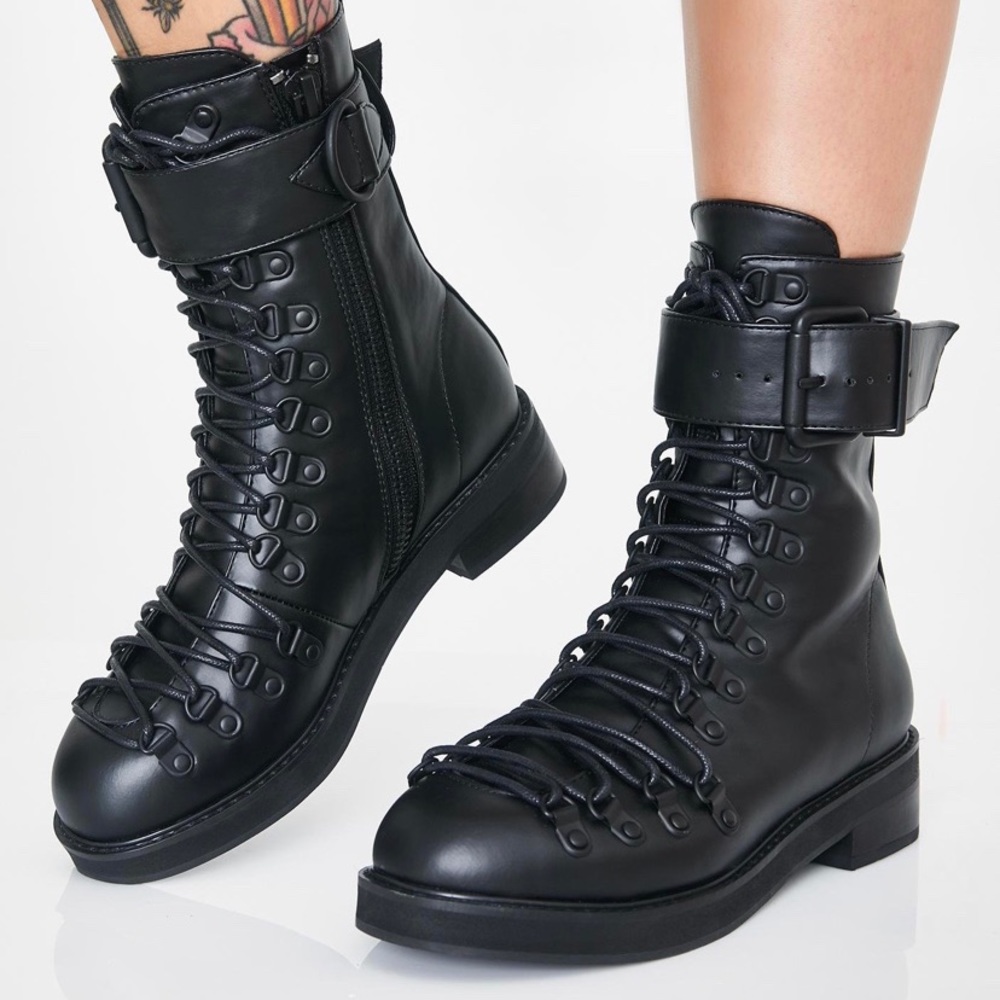 Current Mood Dollskill Slade boots